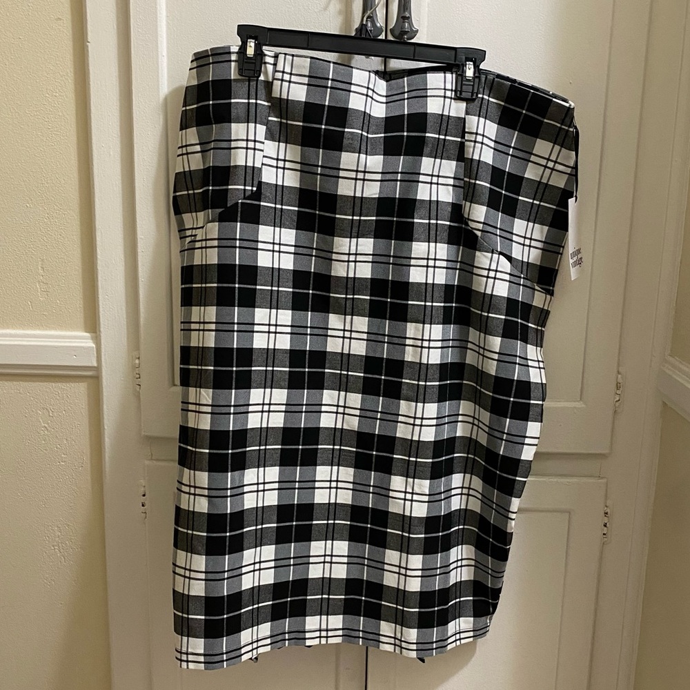 Pencil skirt